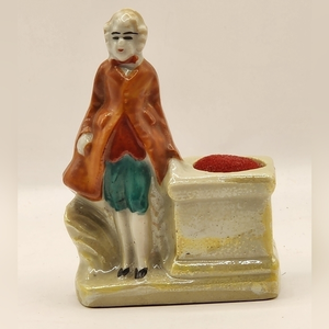 Vintage Colonial Man Figurine Pin Cushion‎ Made In Japan